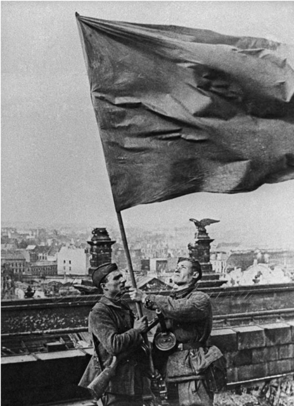 Фото Флаг Над Рейхстагом В Хорошем Качестве